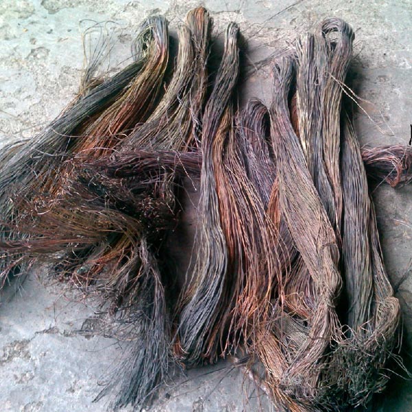 Bó dây đồng sau nhiệt còn cặn bám