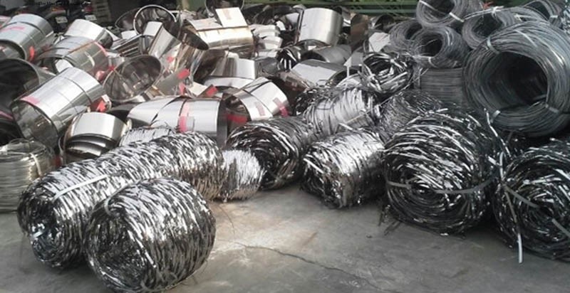 Cụm inox nguyên trạng còn khung và phụ kiện khác vật liệu