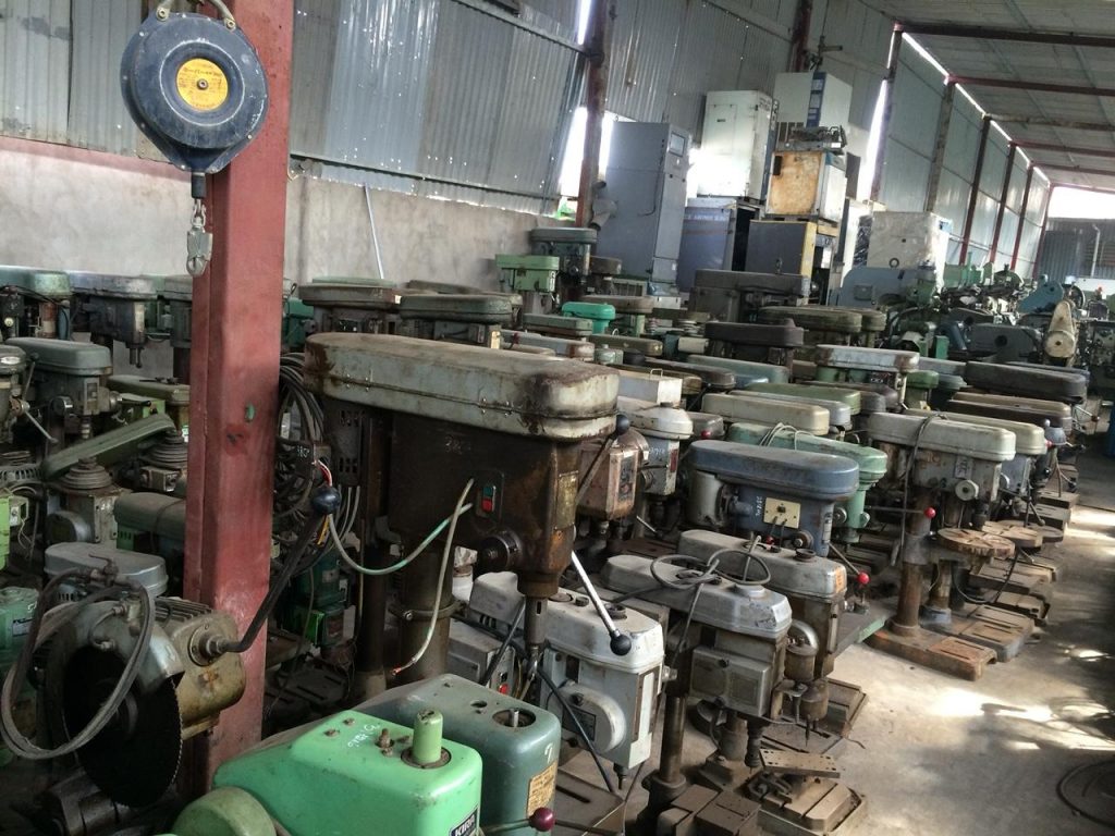 Khảo sát máy móc thiết bị cũ tại nhà xưởng trước khi thu gom